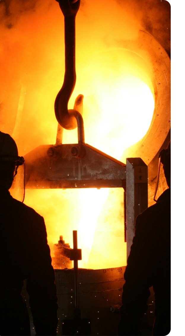 Forno de indução em operação